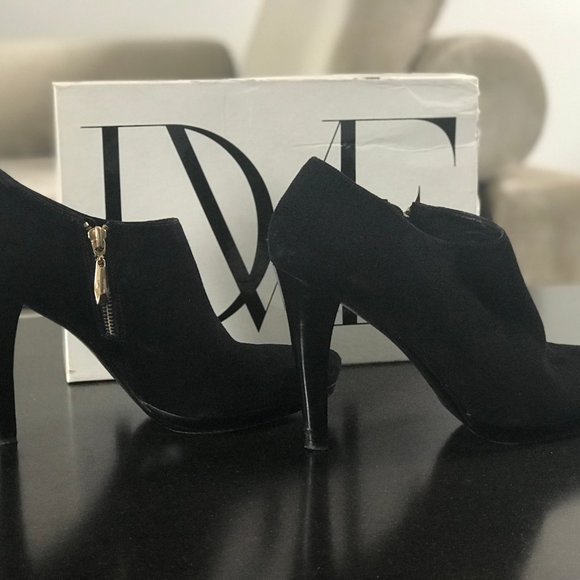 Diane Von Furstenberg Black Suede Booties 11 US - Picture 3 of 8